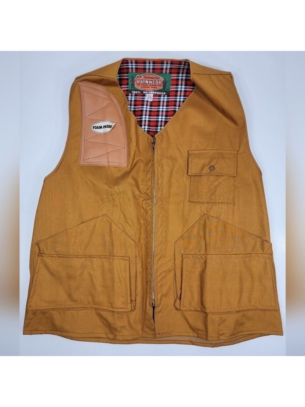 World Famous Rubberized Rainwear Men's XL 48-50 Duck Hunt Fishing Vintage Vest